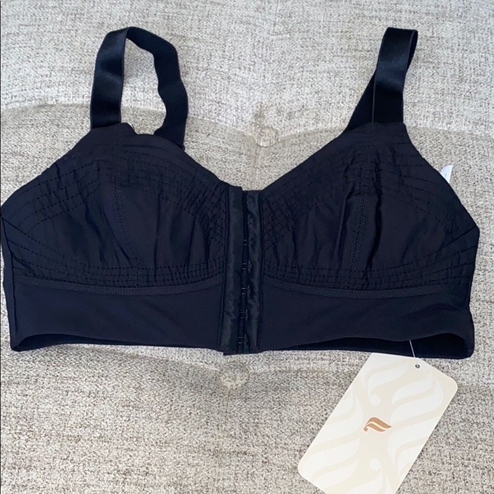 Fabletics sports bra